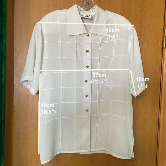 Script Short Sleeve White Blouse with golden buttons, padded shoulders - Picture 2 of 5
